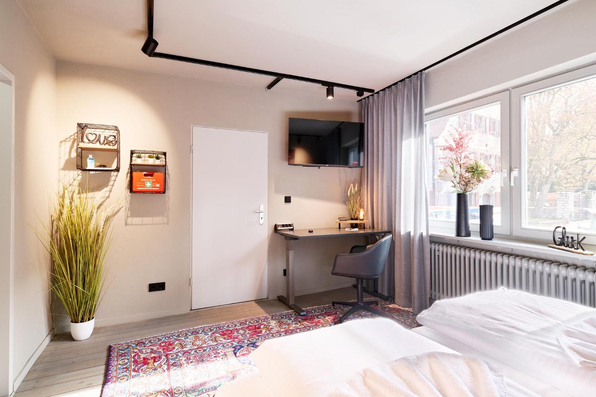 Ferienwohnung Xzllenz Kueche Bad S-Bahn Parken Smart-Tv Wellbeing Neunkirchen am Sand Exterior foto