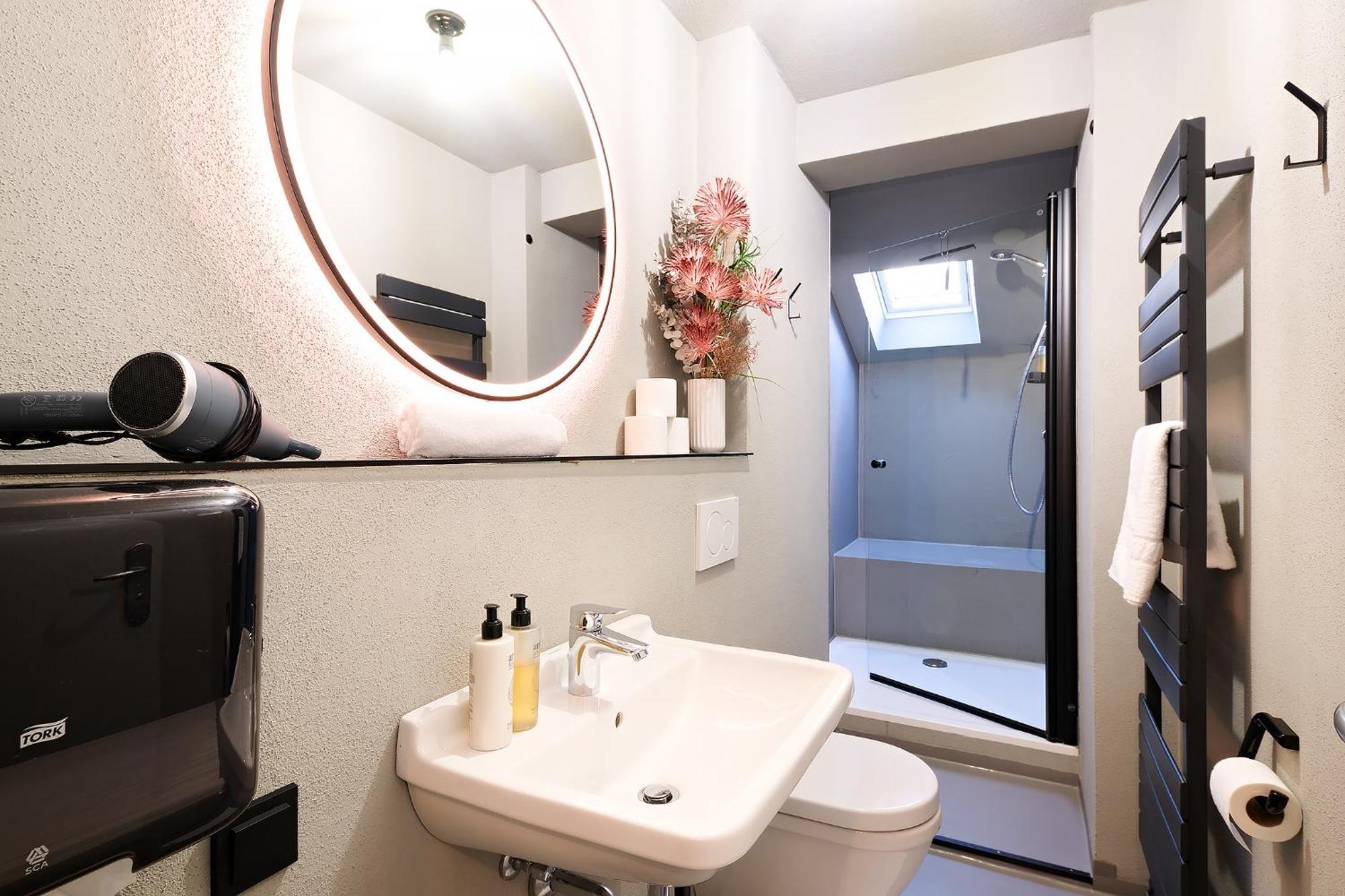 Ferienwohnung Xzllenz Kueche Bad S-Bahn Parken Smart-Tv Wellbeing Neunkirchen am Sand Exterior foto